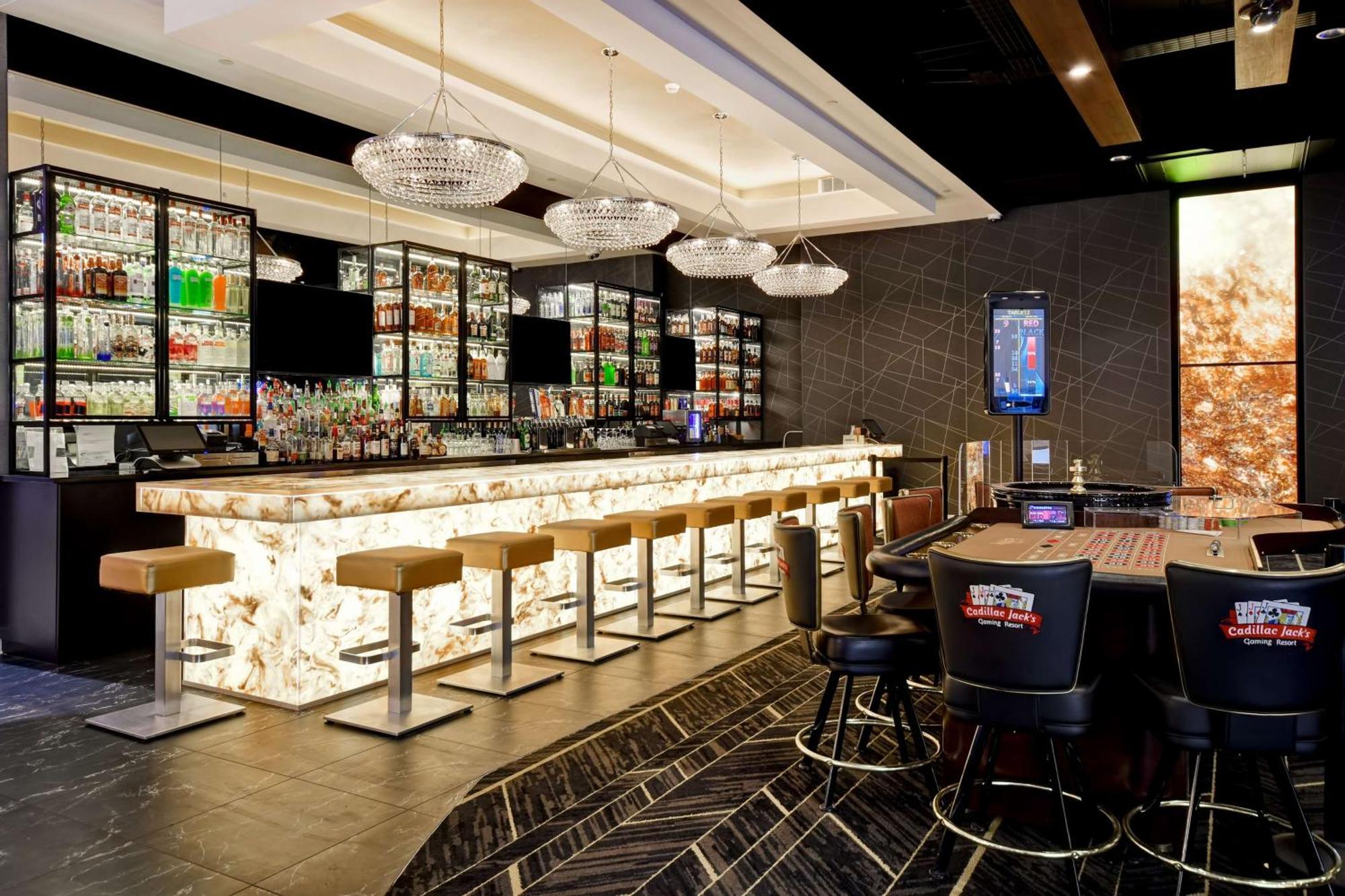Doubletree By Hilton Deadwood At Cadillac Jack'S Dış mekan fotoğraf