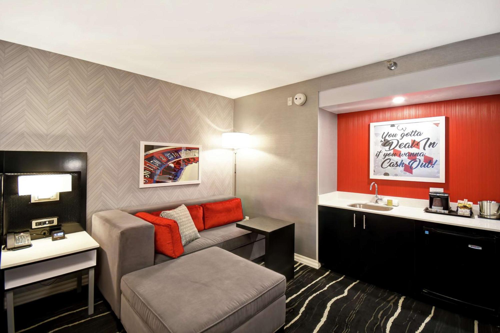 Doubletree By Hilton Deadwood At Cadillac Jack'S Dış mekan fotoğraf