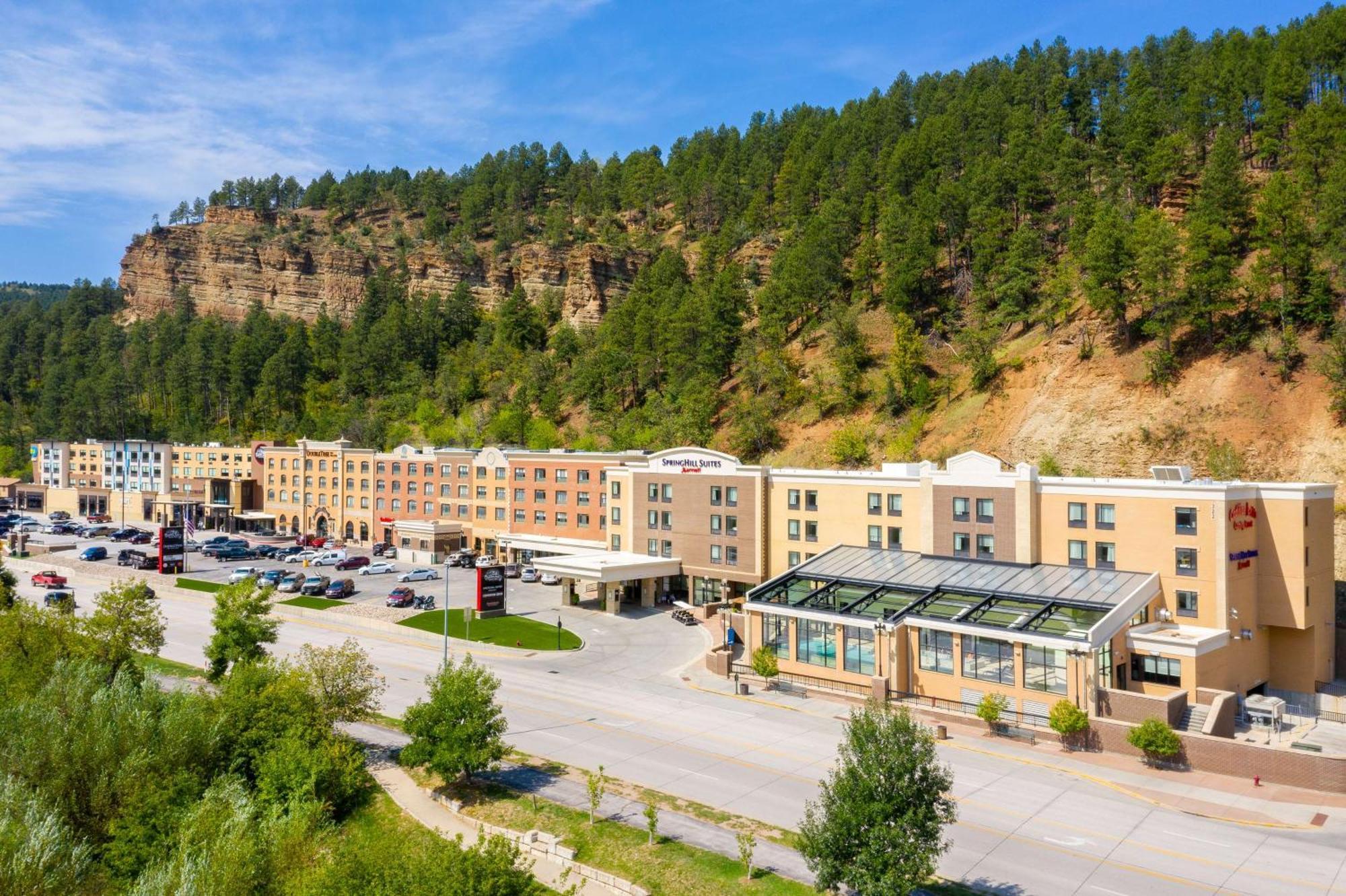 Doubletree By Hilton Deadwood At Cadillac Jack'S Dış mekan fotoğraf
