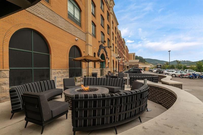 Doubletree By Hilton Deadwood At Cadillac Jack'S Dış mekan fotoğraf